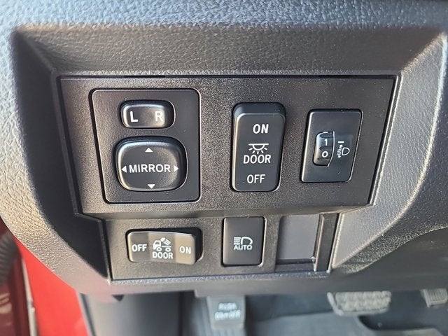 2019 Toyota Tundra 4WD SR5 4WD